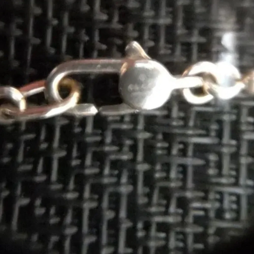 Gucci 925 Sterling Silver Luxury Necklace Stunning 😍 - Picture 3 of 5